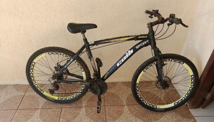Foto: 16º BPM Pinhão - Polícia Militar recupera bicicleta furtada no centro e prende suspeito